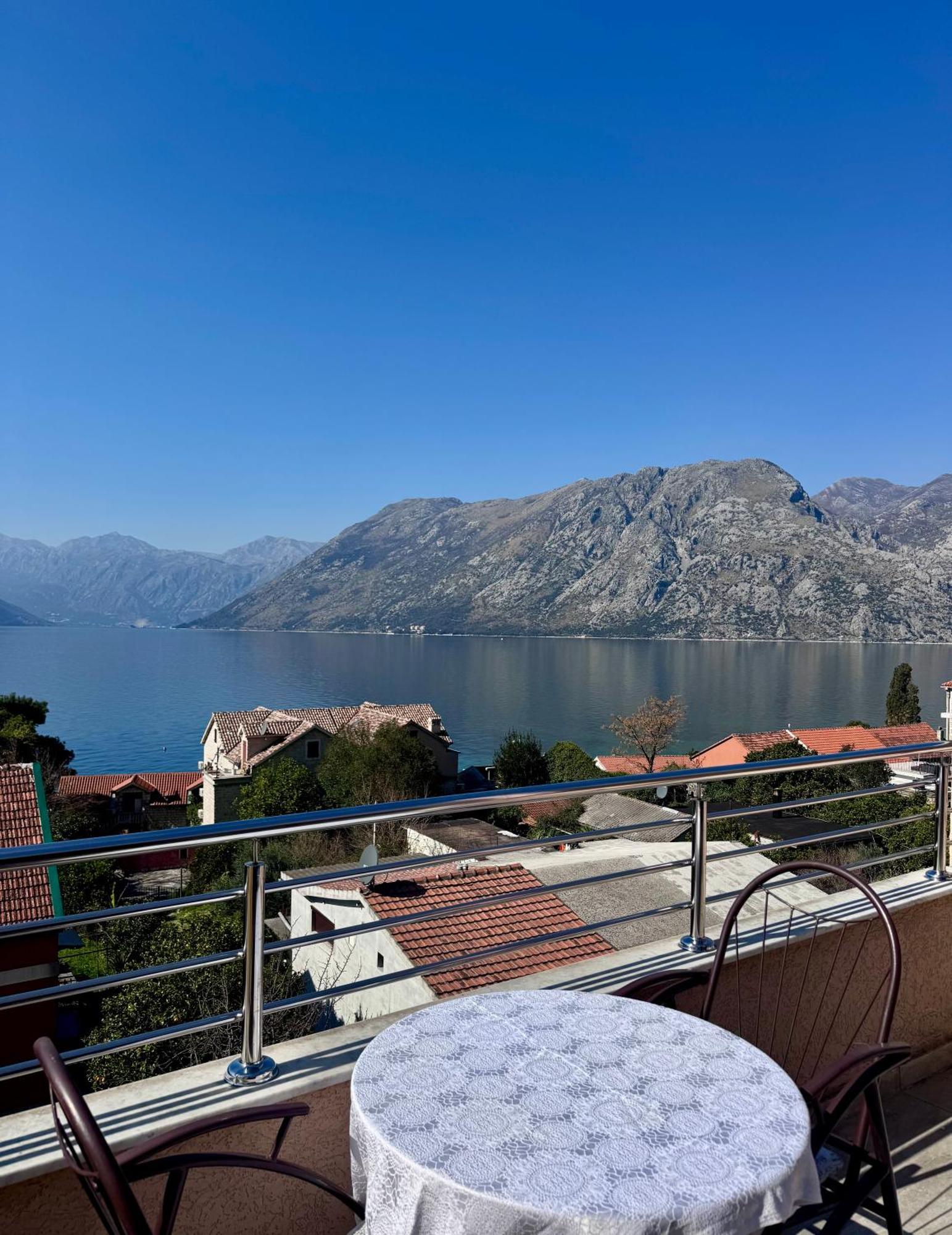 Bocche Di Cattaro Apartments Exterior photo