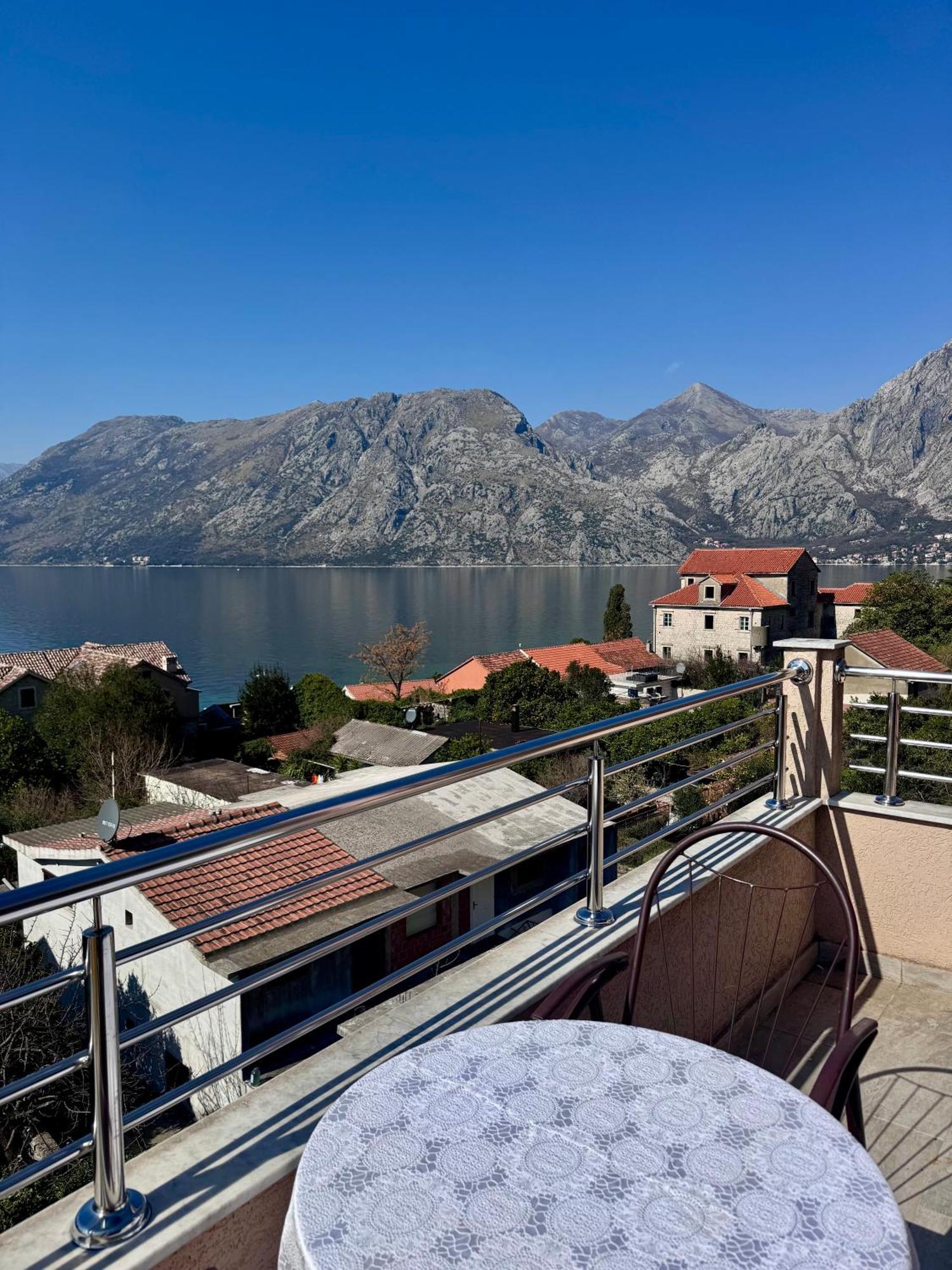 Bocche Di Cattaro Apartments Exterior photo
